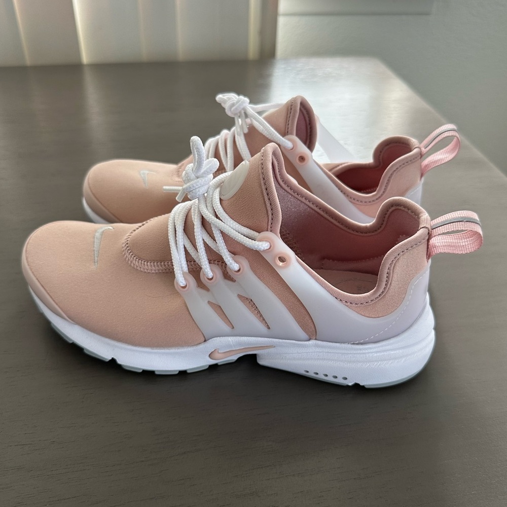 Nike Women's Air Presto Running Shoes NWOB 6
